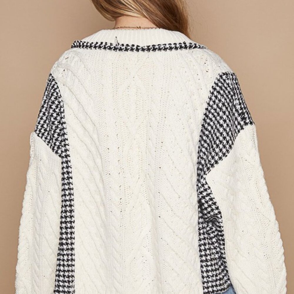 SOLD OUT POL Cable-Knit Plaid V-Neck Cardigan - Cropped Button-Up Sweater - Picture 8 of 9